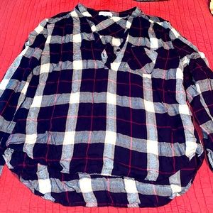 ❤️‍🔥 4/$25 Soft plaid high low shirt